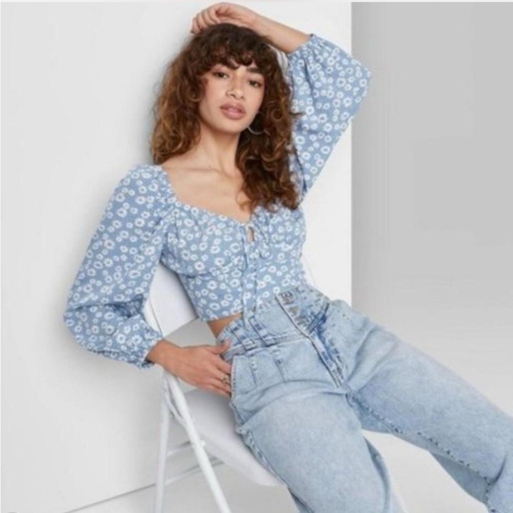 Wild Fable Women’s Blue Floral Long Sleeve Cropped Blouse - Picture 1 of 11